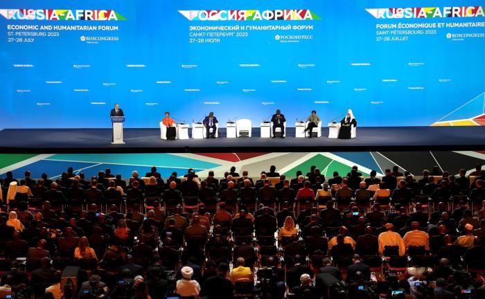 27 июля начался Саммит «Россия – Африка». Планировался он намного ранее, однако дважды откладывался – сначала из-за «пандемии» (в 2021 году), а затем из-за резкого осложнения мировой ситуации зимой 2022 года.