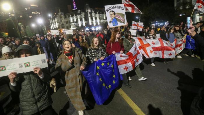 Протесты в Грузии, выборы в Абхазии: кто и почему старается половить рыбку в мутной воде? Протесты в Грузии, выборы в Абхазии:
