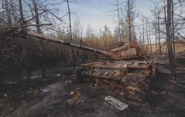 уничтоженный в Луганской области украинский танк Т-72ЕА чешского производства
