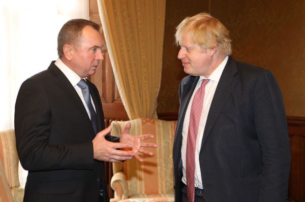 Глава МИД Беларуси Владимир Макей встречается с министром иностранных дел Великобритании Борисом Джонсоном.