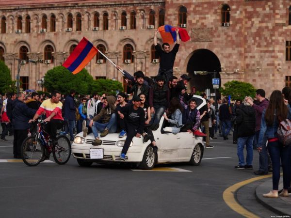 «Бархатная революция» в Армении.