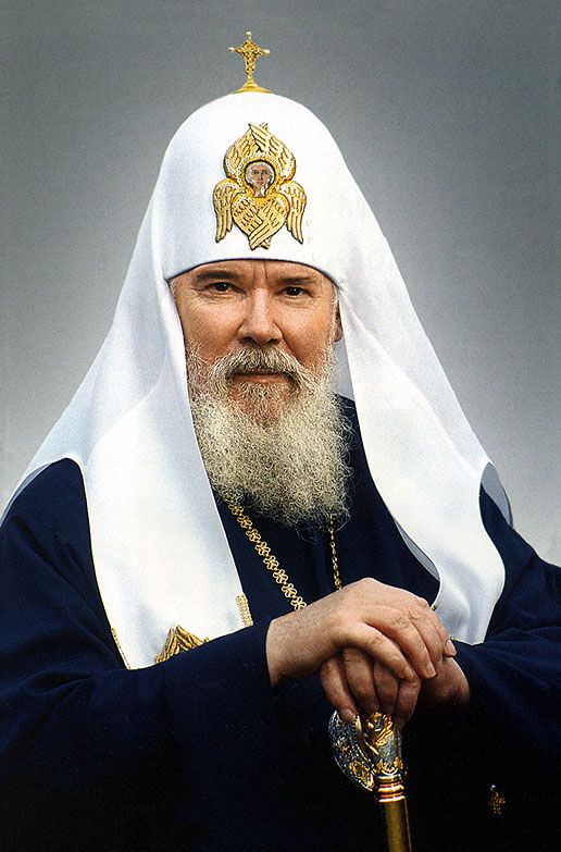 Патриарх Московский и всея Руси Алексий II, давший томос Украинской православной церкви на независимость и самостоятельность в её управлении