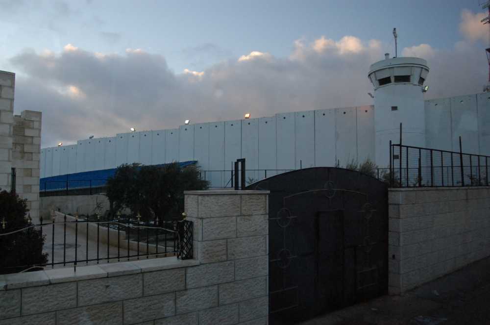 Вифлеем - стена,отделяющая город от израильской территории