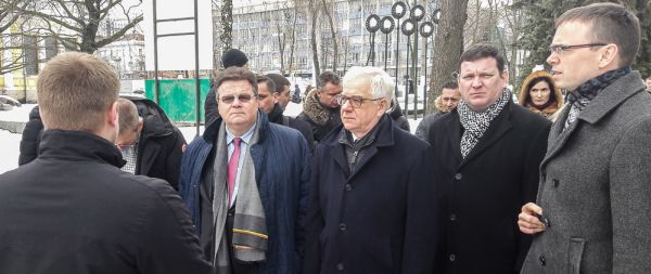Январь 2019-го, Яцек Чапутович (в центре) снова на Украине. Фото: gov.pl