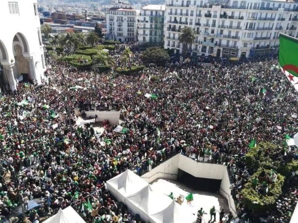 Массовые протесты в Алжире