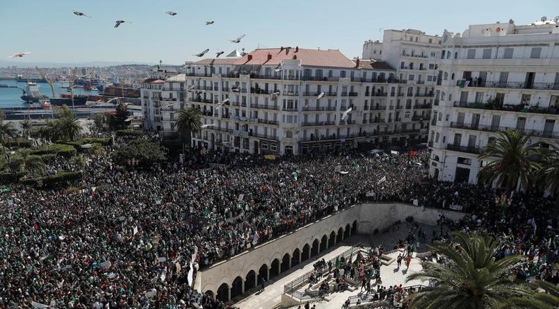 Массовые протесты в Алжире