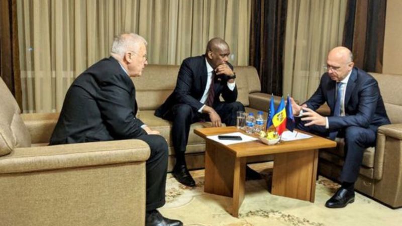 Демократы метнулись к послу США с заверениями в своей приверженности «европейскому пути» Молдовы