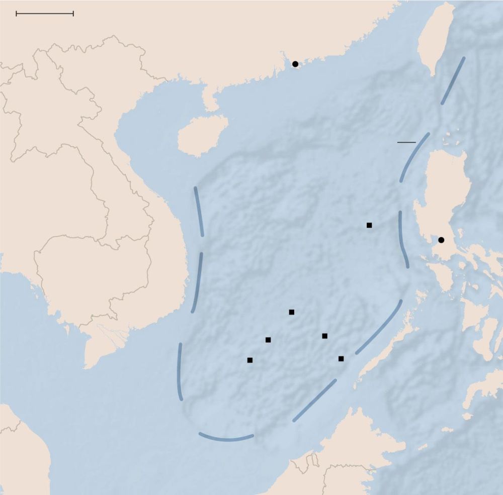 Квадратами обозначены рифы, где могут быть оборудованы новые базы КНР