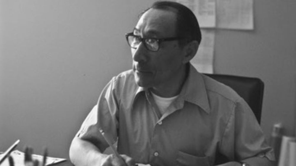 Эбен Хопсон – основатель ICC (1977), мэр и член Сената штата Аляска