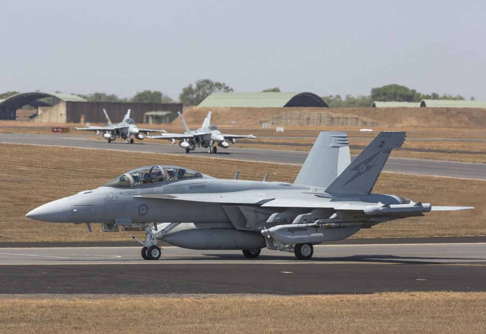 Самолёты Boeing EA-18G Growler из состава 6-й эскадрильи ВВС Австралии, предназначенные для передачи ВВС ФРГ