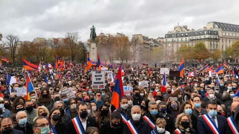 Манифестации армян Франции в поддержку независимости Нагорного Карабаха