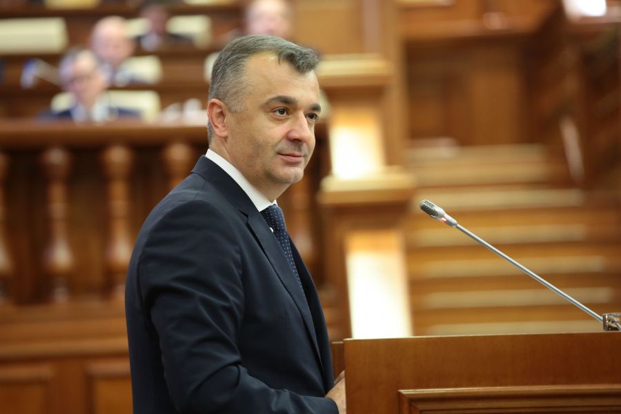 Премьер-министру Молдовы Иону Кику ещё не вступившая в должность президента Майя Санду предложила уйти в отставку