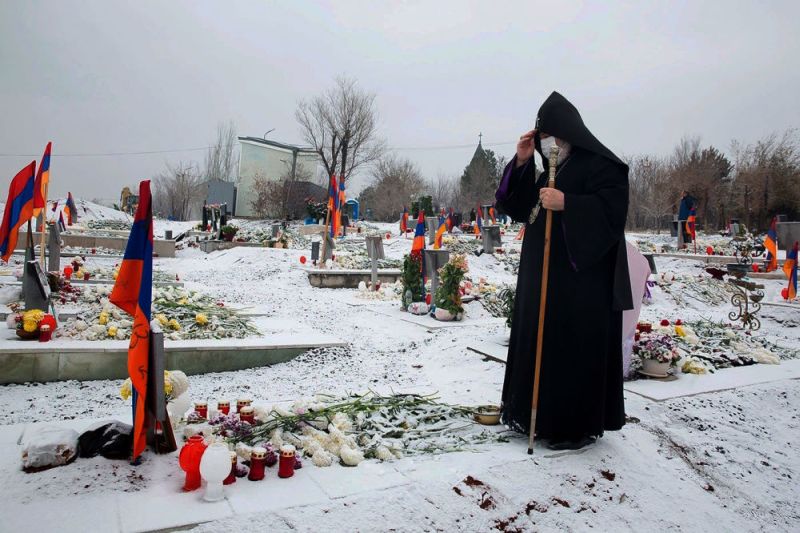 Католикос всех армян Гарегин II почтил память павших защитников родины.