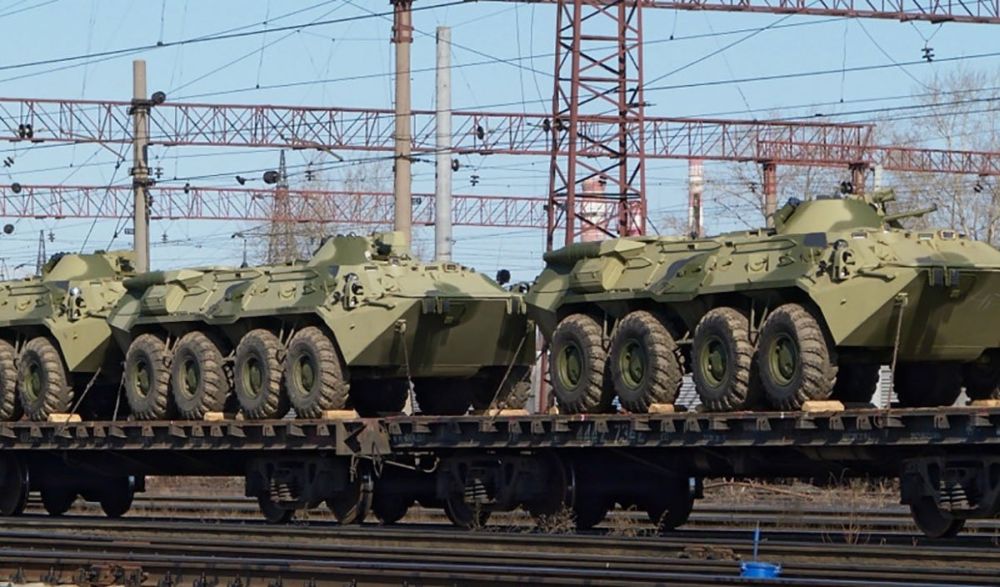 Украина перебрасывает военную технику на Донбасс
