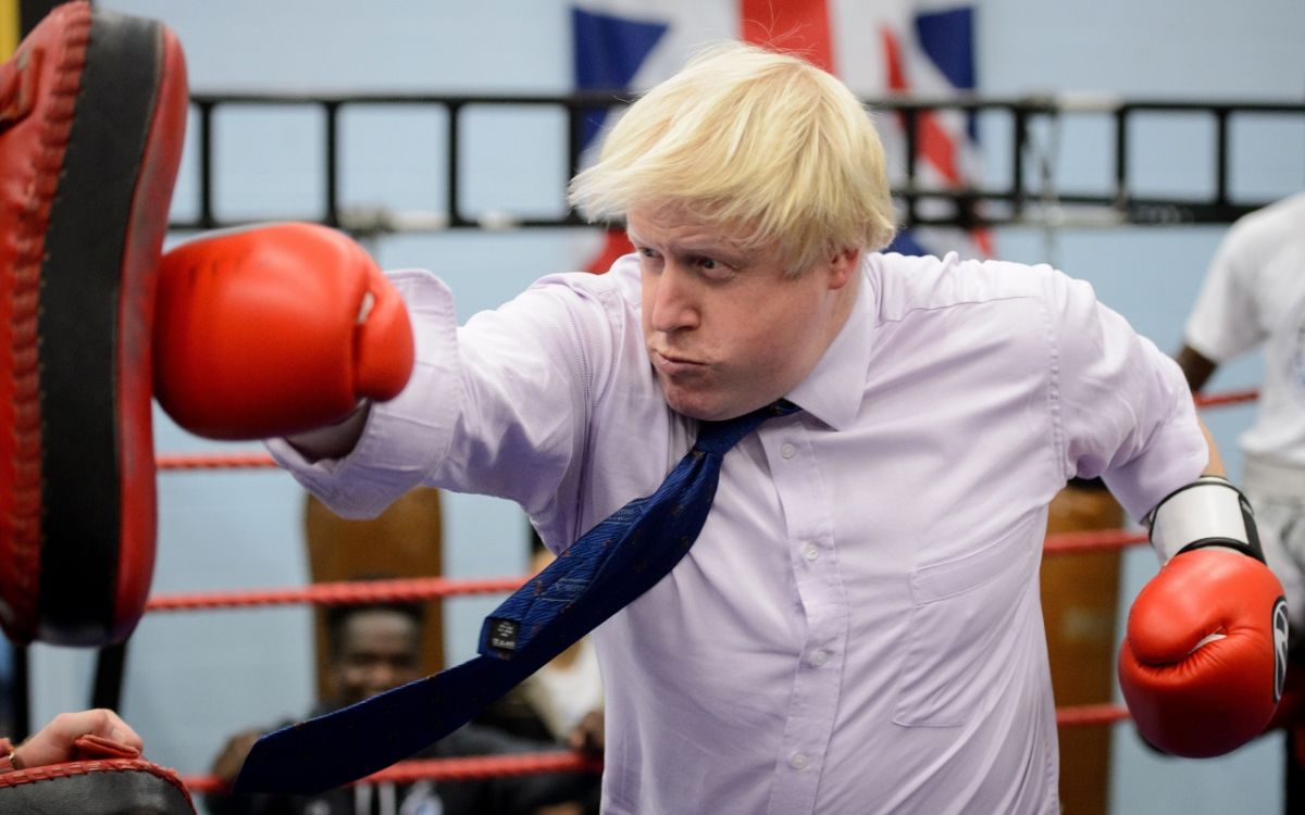 Борис Джонсон готовится спасать Великобританию