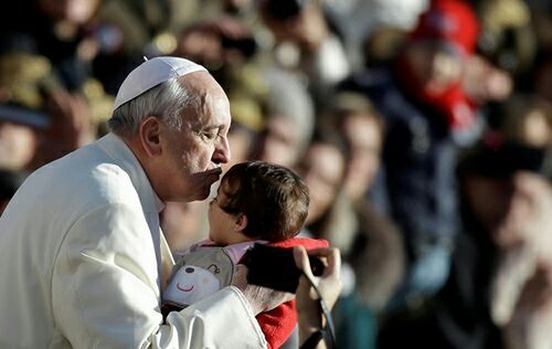 Папа Римский проповедует передовые ценности