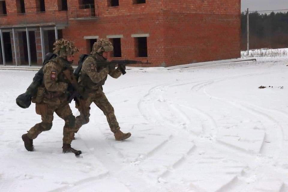 Битанцы обучают украинских военных