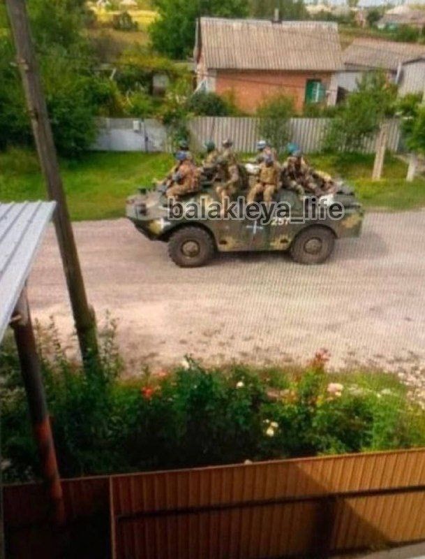 Украинский БРДМ-2 с десантом в районе Балаклеи