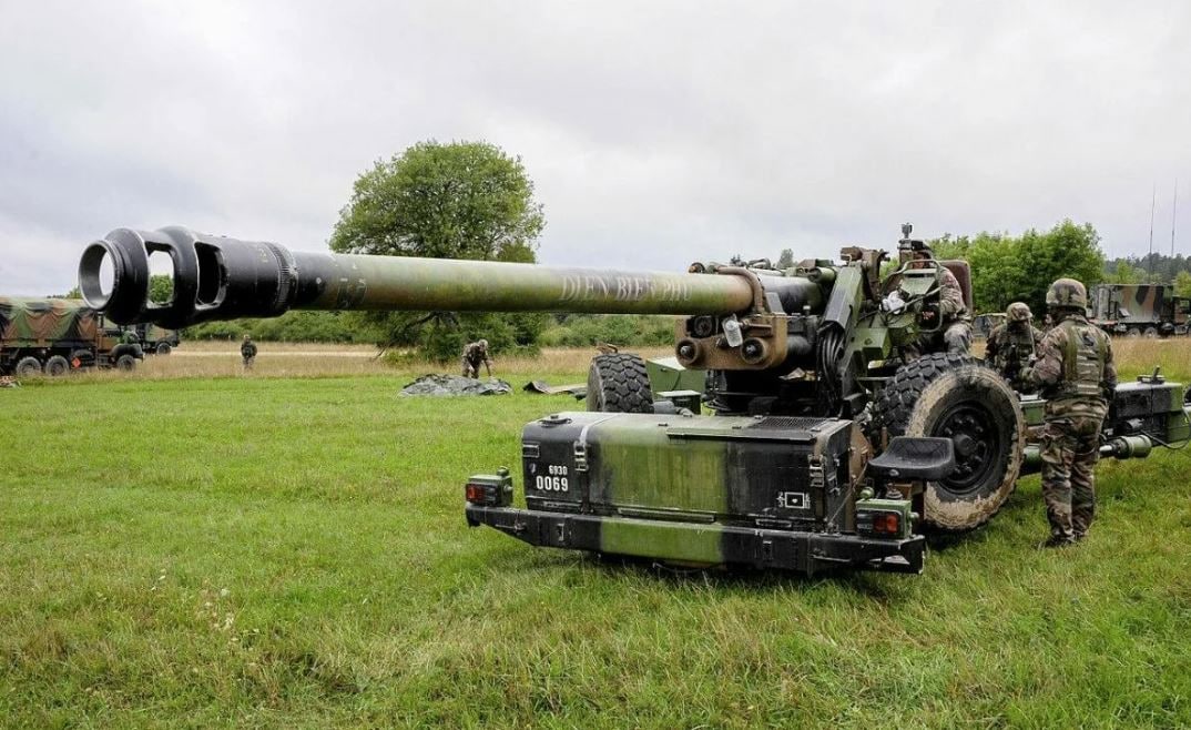 Франция поставит на Украину 6 списанных 155-мм самодвижущихся гаубиц TRF-19