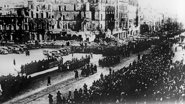 Парад 1-й армии Войска Польского в Варшаве 19 января 1945 года, улица Маршалковская