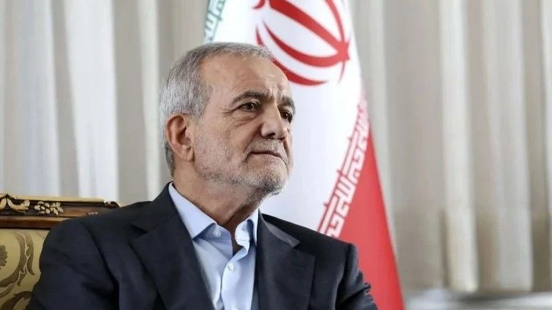 Президент Ирана М. Пезешкиан посетил штаб-квартиру IRIB после бомбежки