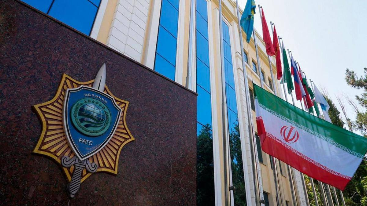 В Исполкоме РАТС ШОС в Ташкенте подняли флаг Ирана