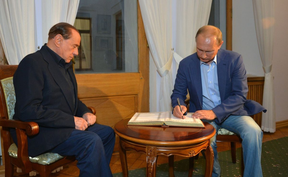 Берлускони и Путин в Крыму