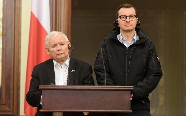 Ярослав Качиньский и его соратник, бывший премьер М. Моравецкий