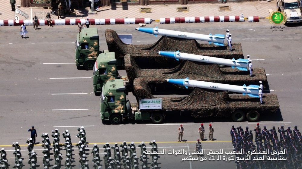 Иранские противокорабельные баллистические ракеты Khalij Fars (вариант оперативно-тактической ракеты Fateh-110 c дальностью под 300 км), которые получили в Йемене название Aasif