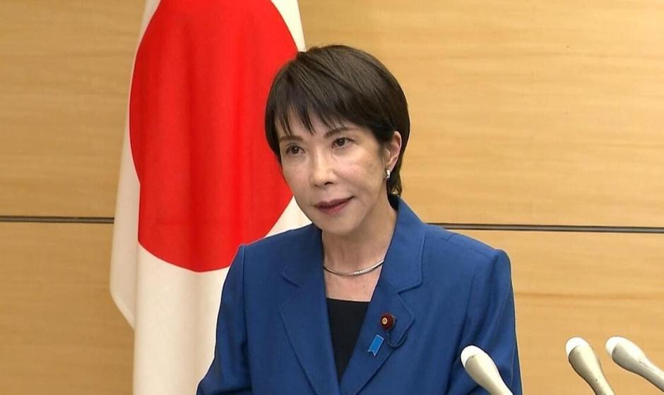 Премьер-министр Японии, крайняя националистка Такаити склонна к экстравагантным жестам