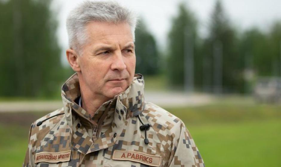 Бывший министр обороны и иностранных дел нацист Артис Пабрикс напомнил о себе очередными скандальными высказываниями