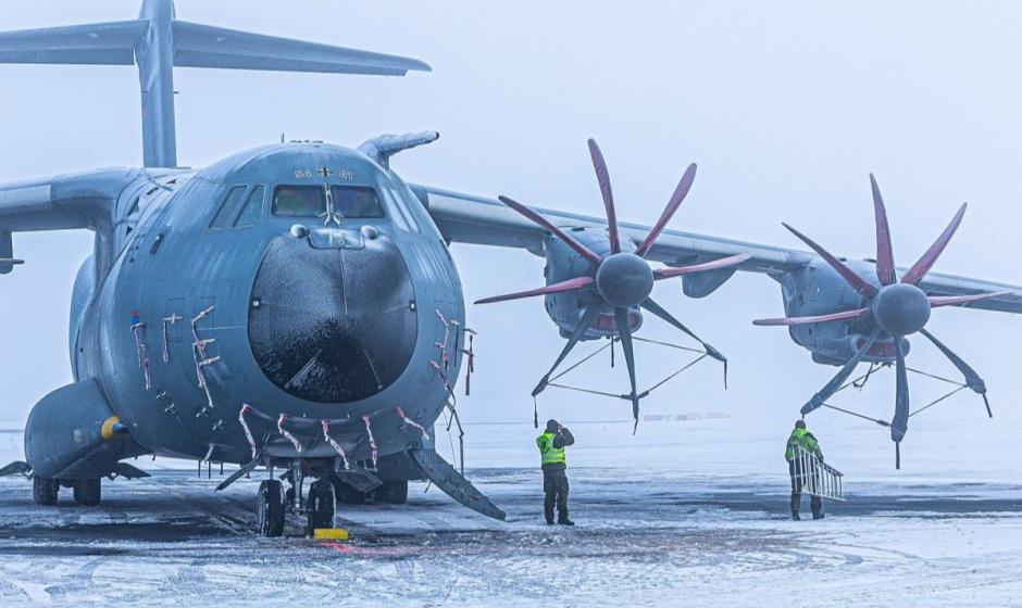 На аэродроме Рованиеми регулярно садятся военные транспортники Пентагона