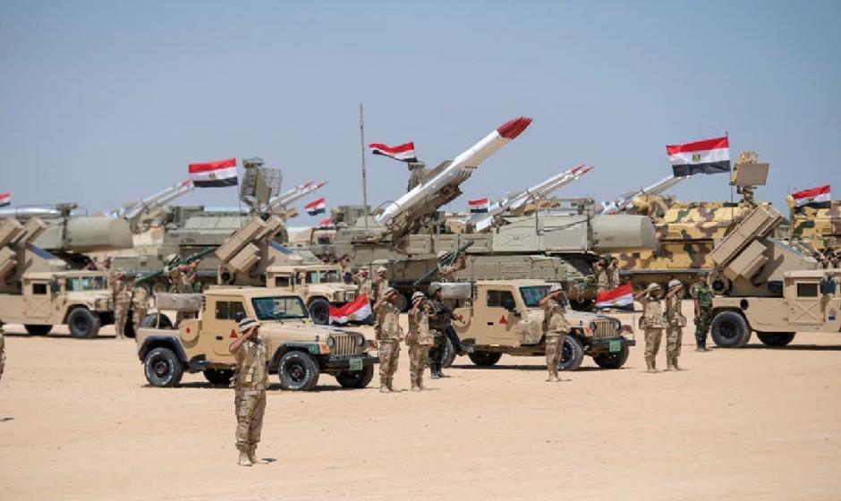 Египетская армия демонстрирует боеготовность перед грядущими вызовами