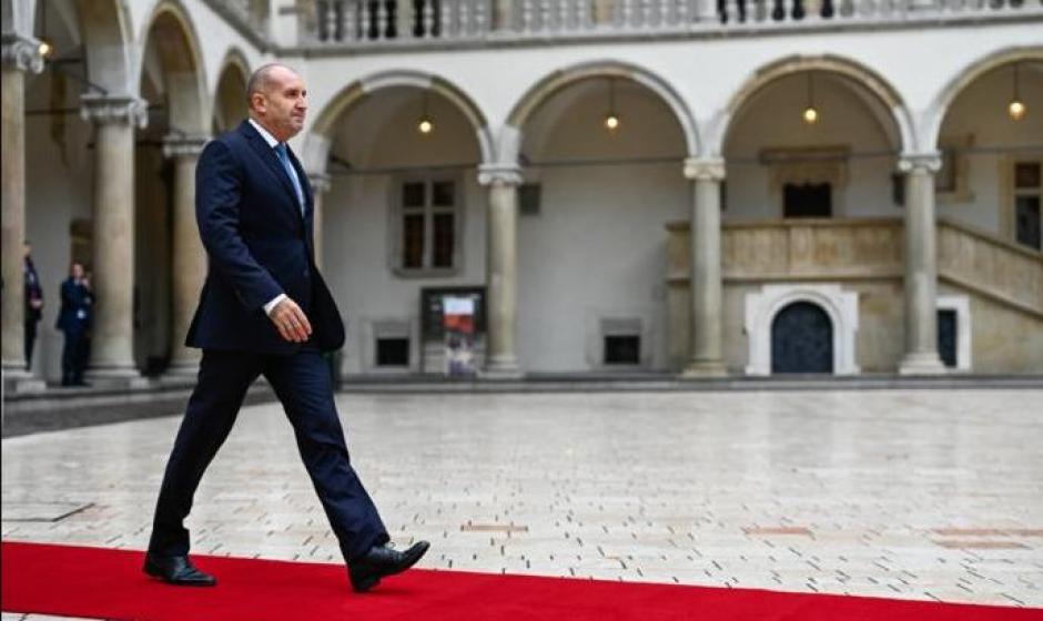 Приход к власти на минувших парламентских выборах бывшего президента страны Румена Радева и созданной им партии «Прогрессивная Болгария» воодушевил большинство болгар. 