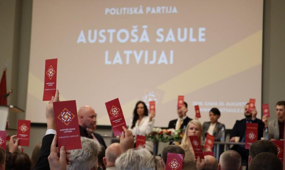 Идущая на выборы в Сейм неонацистская партия «Austošā Saule Latvijai» («Восходящее солнце для Латвии») в своей предвыборной программе призвала отменить статус «неграждан», после чего начать депортации «нелояльных» представителей этой части латвийского населения. 