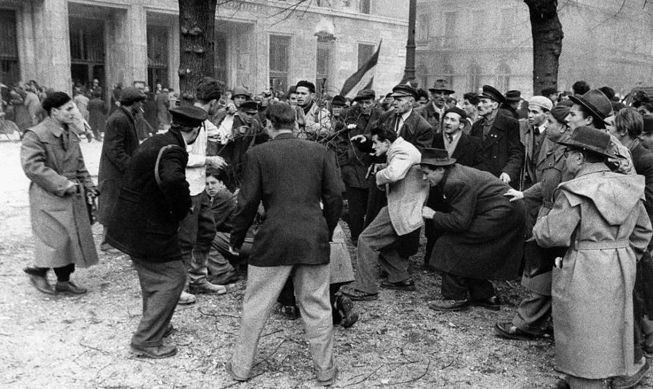 Используя 70-ю годовщину событий 22-23 октября 1956 года, западные пропагандисты пытаются вновь вбивать клинья между Москвой и Будапештом, пытаясь навязать русским чувство вины за спасение Европы от фашистской чумы в ее хортистско-имренадевской оболочке.