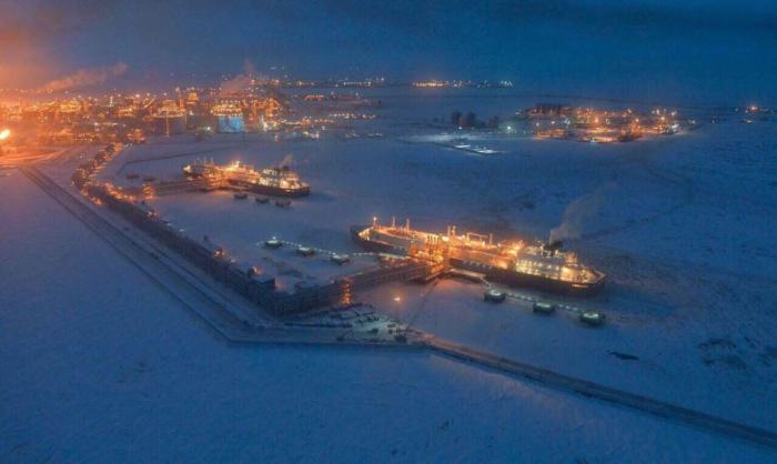 Освоение арктического шельфа и его углеводородов - один из приоритетов экономического развития России. Особое значение приобретает преодоление Россией её технологического отставания. ПАО «НОВАТЭК» разработало новую технологию сжижения газа.