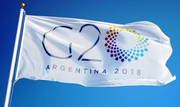 России уповать на то, что G20 осудит выходки Вашингтона, не стоит. Впрочем, обижаться на G20 тоже не стоит: этот механизм, как я уже сказал, может скоро умереть. Мир вступает в полосу хаоса.