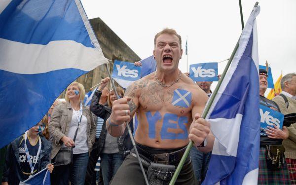 В Великобритании 80 тысяч сторонников независимости Шотландии прошли по улицам Глазго с лозунгом «Независимость – сейчас». Марш был организован движением «Все под одним флагом» (All Under One Banner), которое отстаивает идею независимости Шотландии...