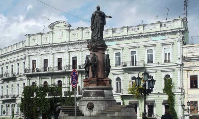 Памятник основателям Одессы.