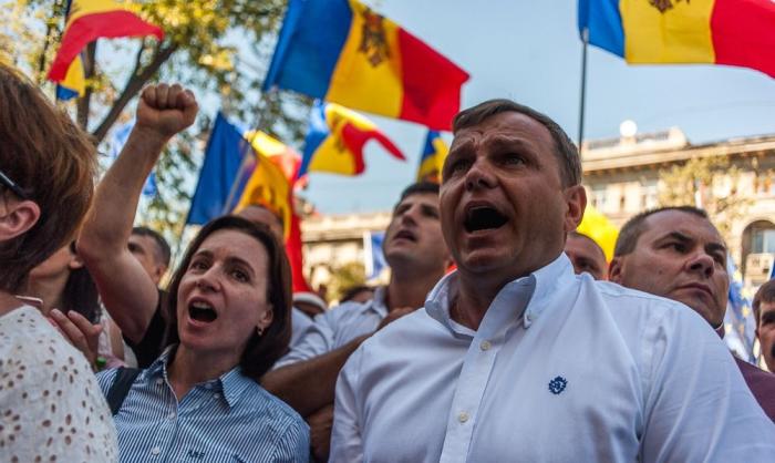 Протесты в Кишинёве. Андрей Нэстасе и Майя Санду