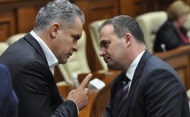 Спикер парламента Молдовы Андриан Канду и молдавский олигарх Влад Плахотнюк.
