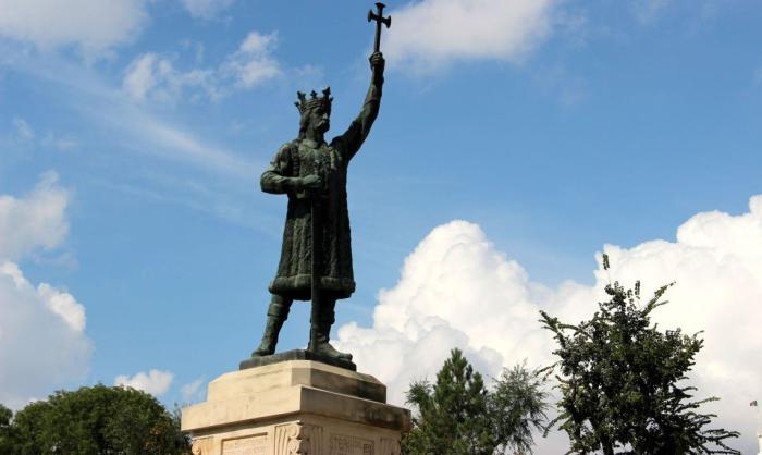 Памятник Стефану Великому в Кишинёве.
