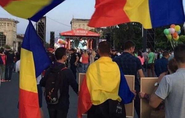 В Кишинёве требуют румынизировать молдаван