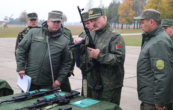 Александр Лукашенко на Ивацевичском полигоне.