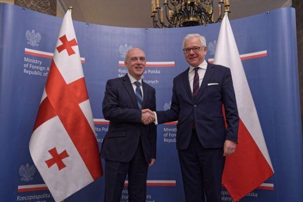 Министр иностранных дел Польши Яцек Чапутович на встрече с главой МИД Грузии Давидом Залкалиани в Варшаве назвал Грузию «наиболее подготовленным кандидатом» на вступление в НАТО.