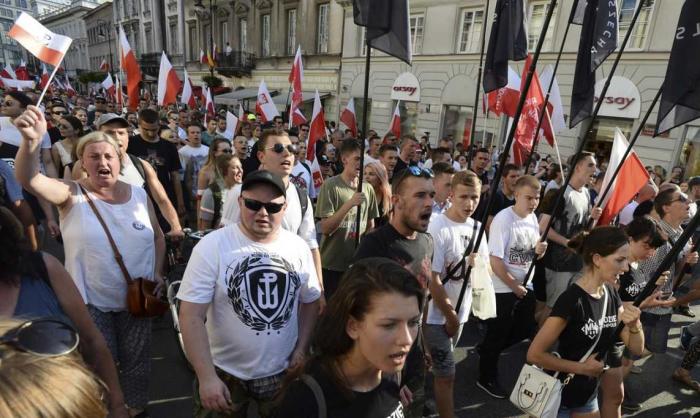Поляки требуют репараций от Германии