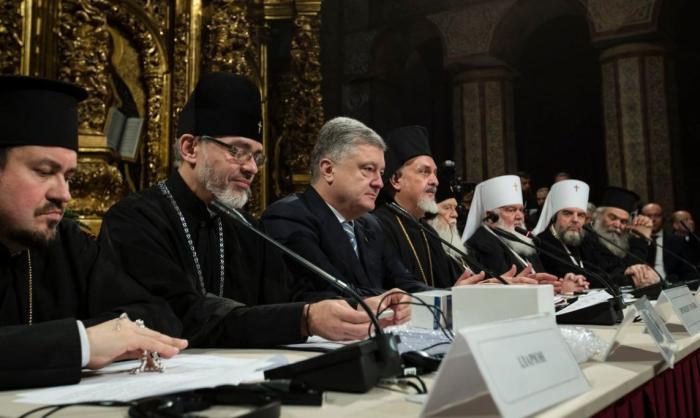 «Объединительный собор» 15 декабря 2018 года в Софийском соборе Киева