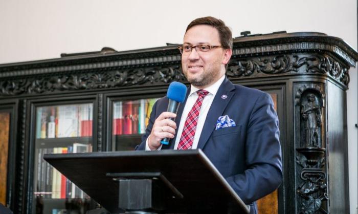 Новый посол польша Бартош Цихоцкий сменит столь полюбившегося украинским националистам Яна Пекло
