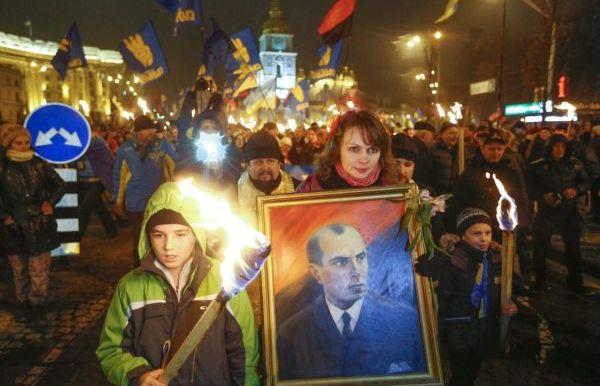 Факельное шествие бандеровцев в Киеве